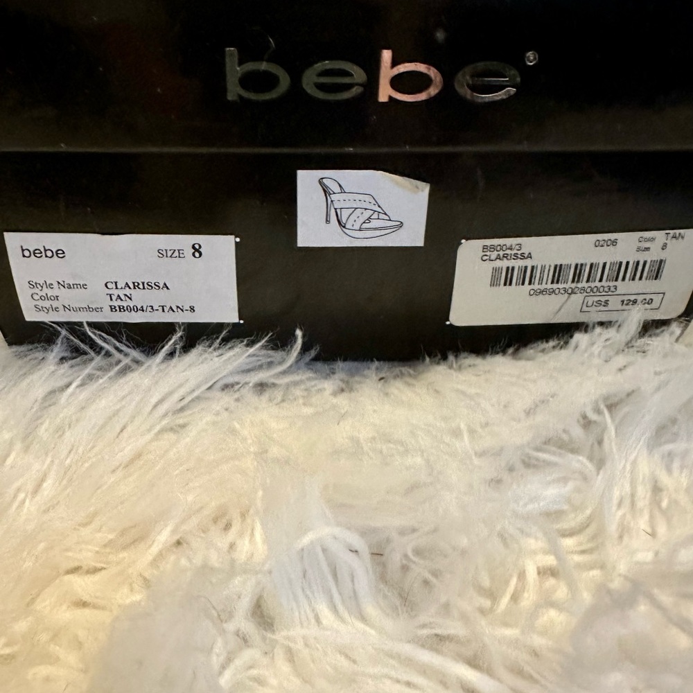 Bebe women’s shoes size 8 Like new - Picture 9 of 9
